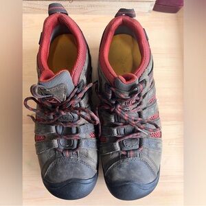 Keen Flint Utility Women’s Low Soft Toe Work Shoes Brown 9.5